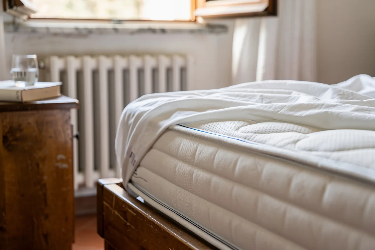 Letto sempre fresco: il trucco di girare il materasso ogni settimana