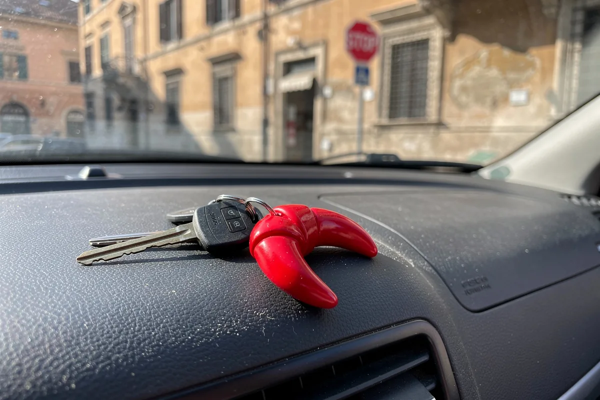 Perché alcune superstizioni resistono ancora oggi